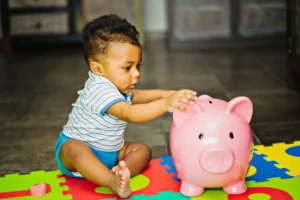 Step-by-Step Guide for Scottsdale Parents: How to Start a Savings Account for Your Baby