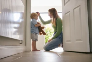 Learn best practices for integrating a new nanny. Establish clear boundaries, trust, and professional communication for long-term success.