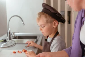 Enjoy stress-free Thanksgiving family activities in Downtown St. Louis with local outing ideas, crafts, and professional Jovie care.
