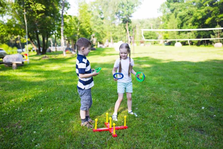How Screen Time for Kids and Toddlers Pairs with Sensory Play